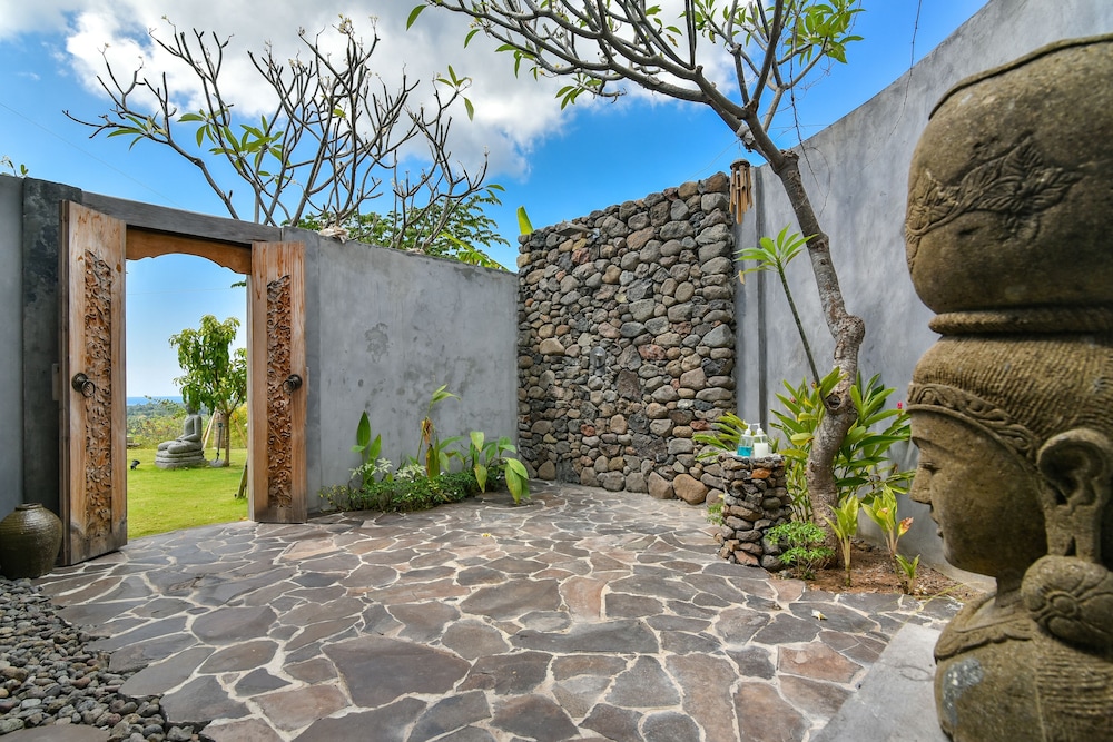 Sumberkima Hill Private Villa Retreat