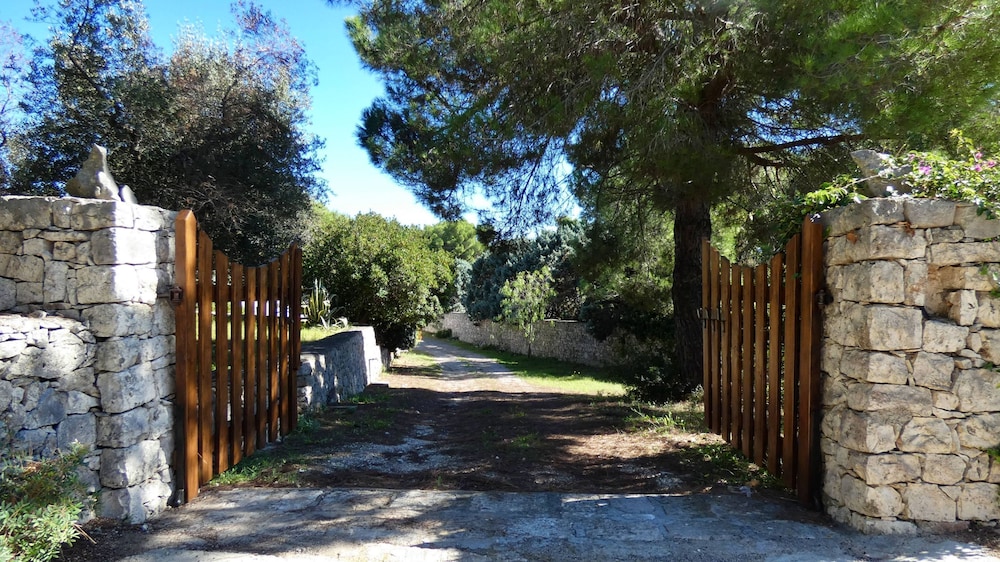 Villa Giulia - Immersa Nella Natura Vicino Al Mare
