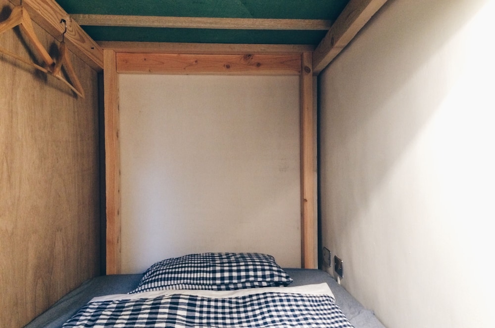 Altrove House - Hostel