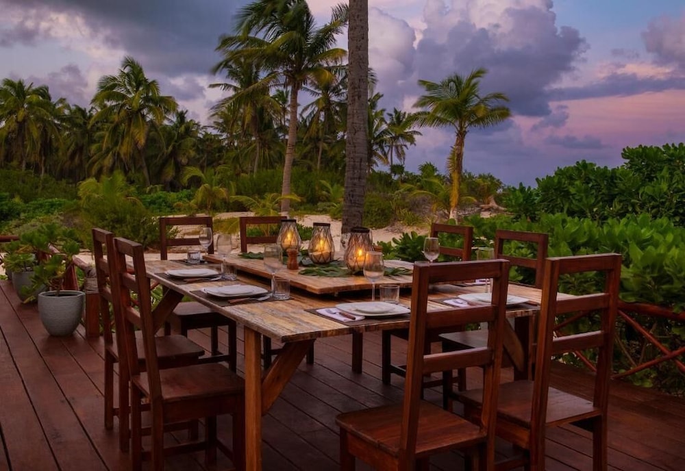 Villa 5br Beachfront TULUM -Sian Kaan