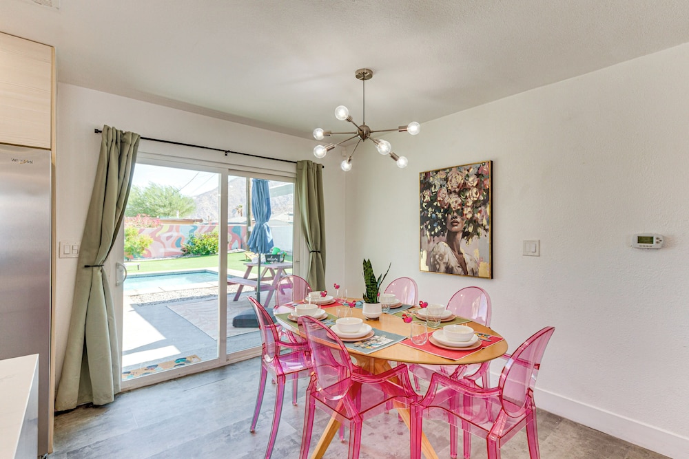 Outdoor Oasis w/ Pool: Pink Palm Springs Paradise!