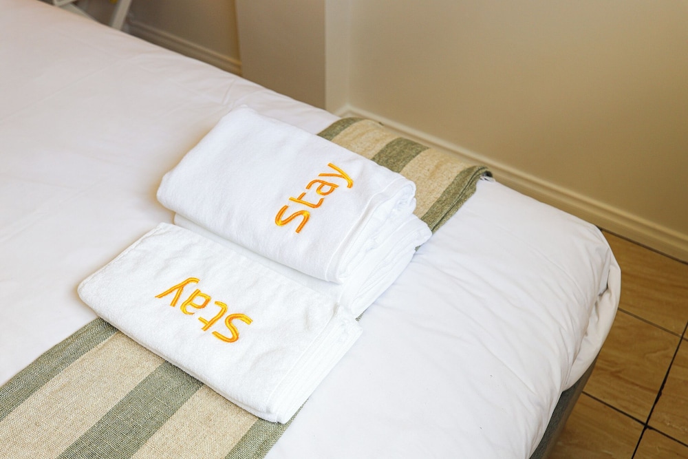 StayAU Cozy 1BR Living Space Chadstone