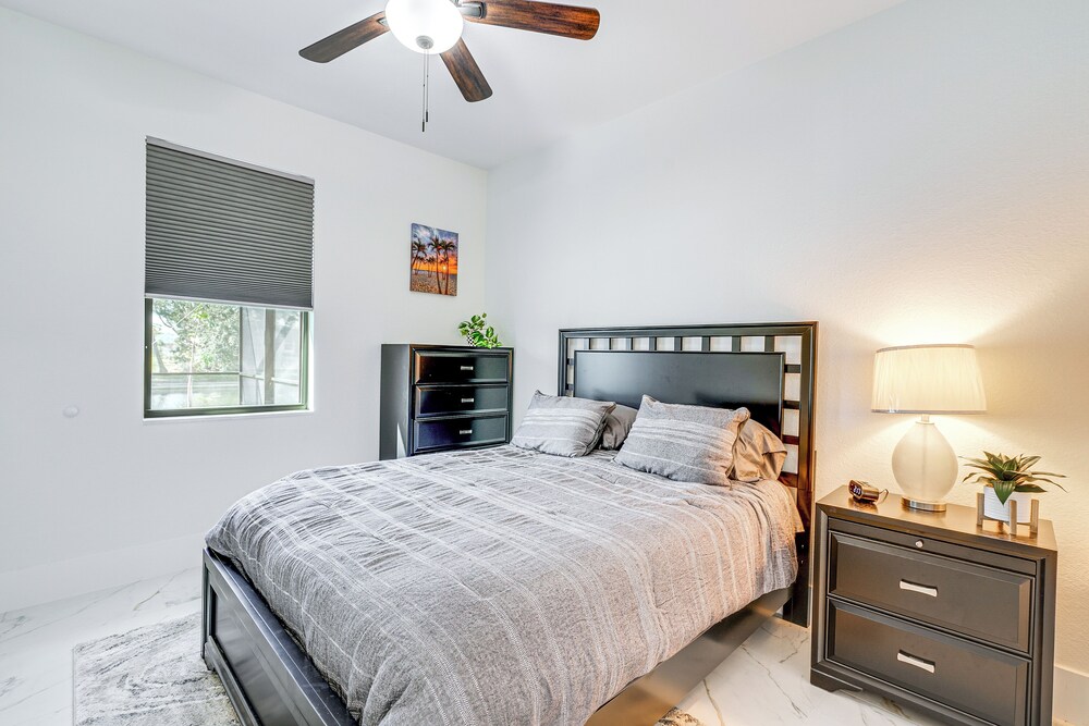 7 Mi to Dtwn Cape Coral: Home w/ Pool & Spa!