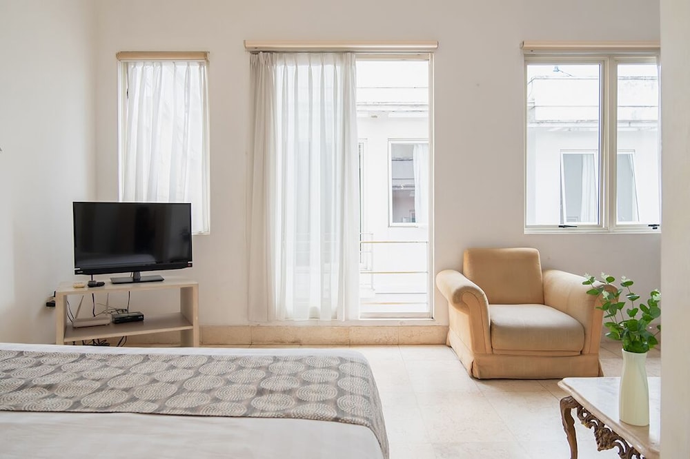 The Unit Residence view 5