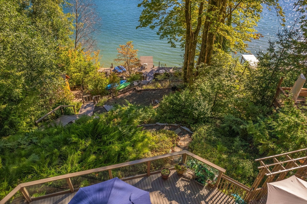 Reed s Cove Cabin in Hoodsport