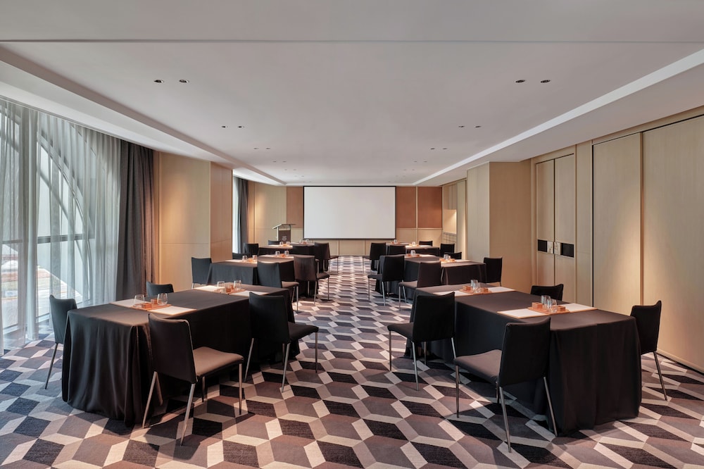 Hyatt Centric Zhongshan Park Shanghai 18
