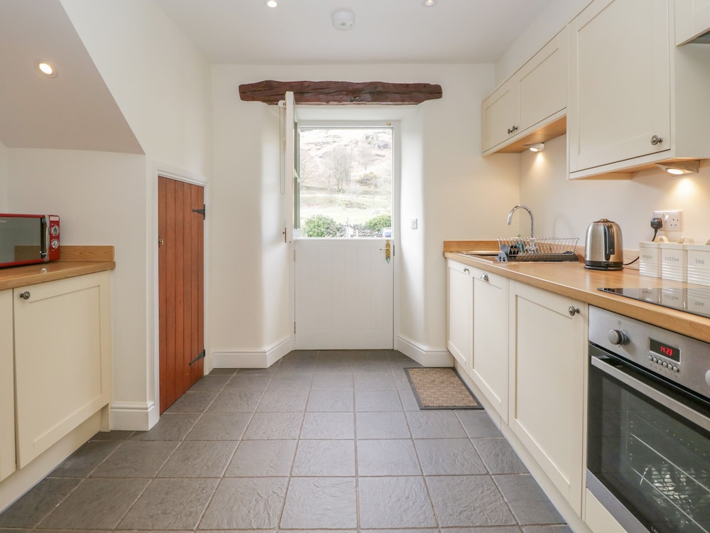Holly Tree Cottage