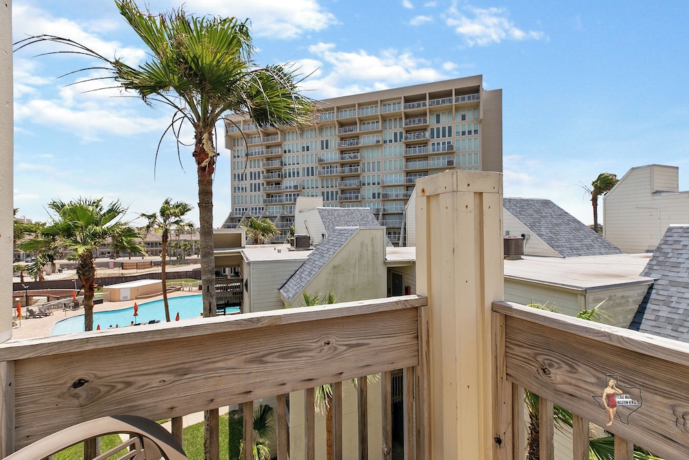 Bahia Mar Solare Resort Condos