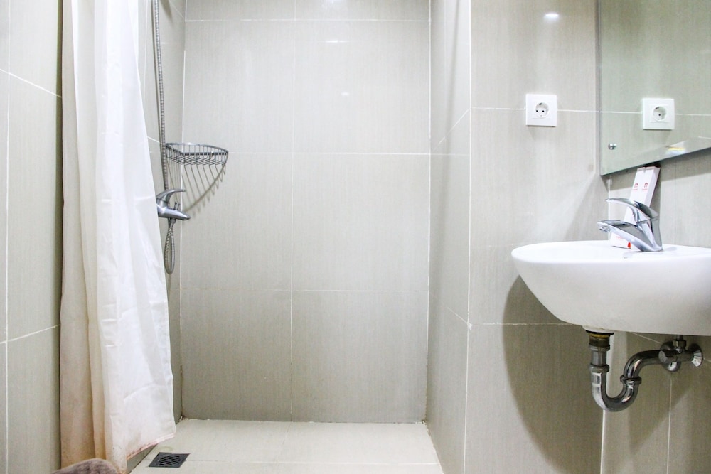 Pool View Studio Ara Residance Apartement Near Gading Serpong, Gading Serpong - 20