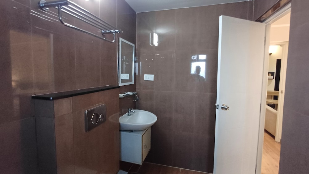 Sign Inn Apart Hotel Sriperumbudur
