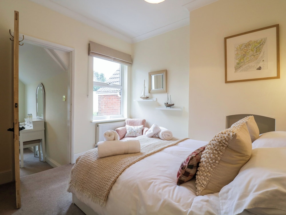 Compass Cottage