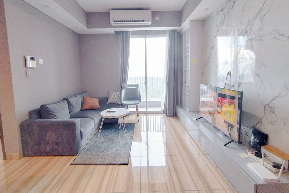Spacious 2Br With Extra Room At Grand Sungkono Lagoon Apartment
