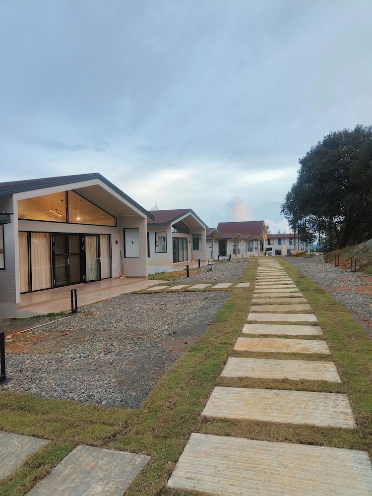 The Pampines Villa