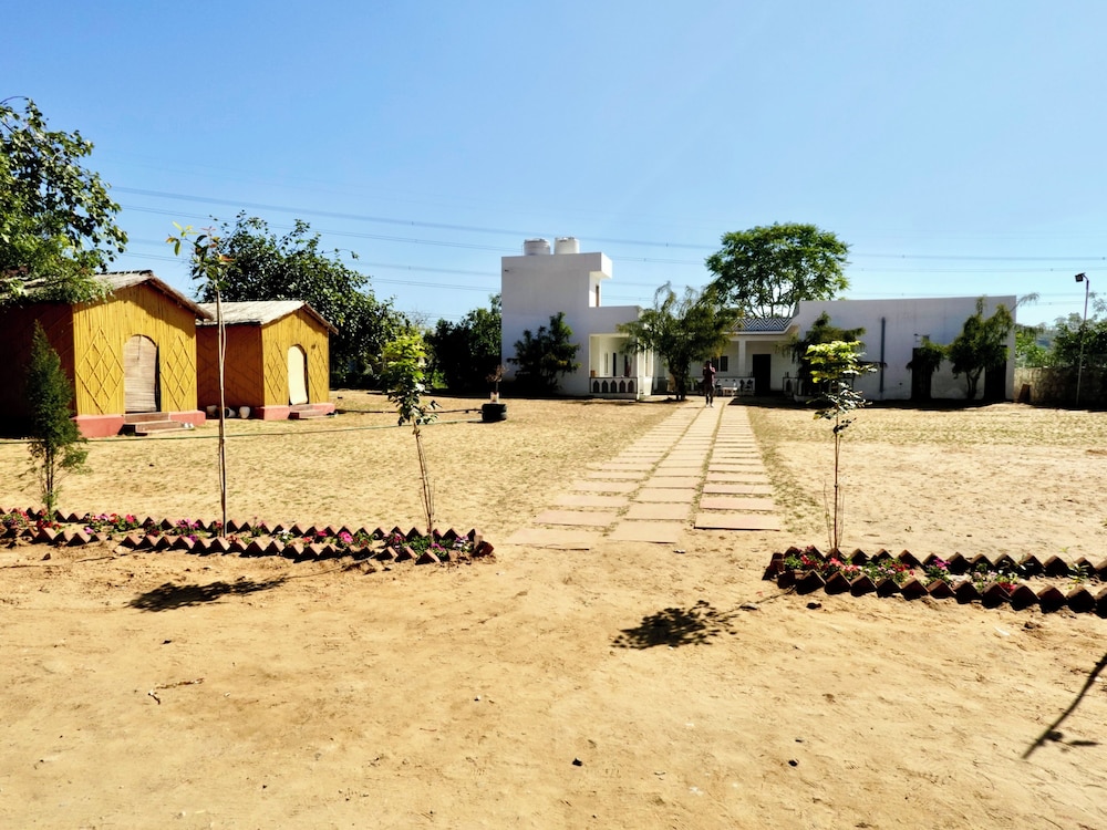 Radha Kunj Resort