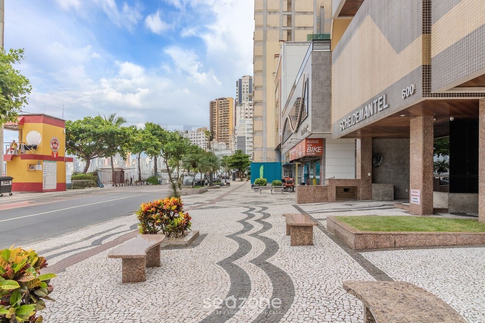 2BR Full apt Beachfront Ese0102