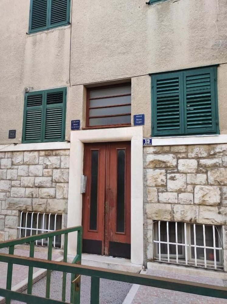 Split Vacations - Apartment and Room Columbo - Property Image 3