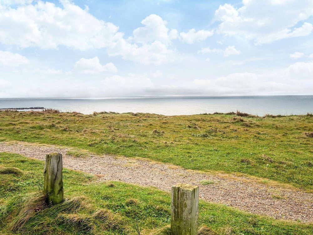 Seaside Fun Retreat-by Traum view 2