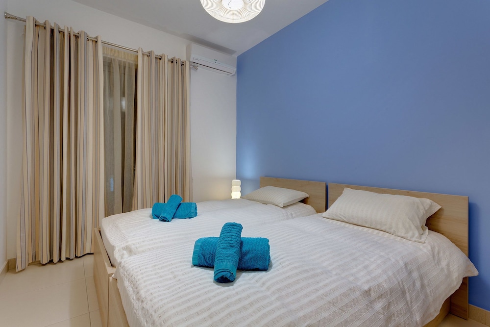 Luxury Apartment, Prime Location in St Julians photo 4