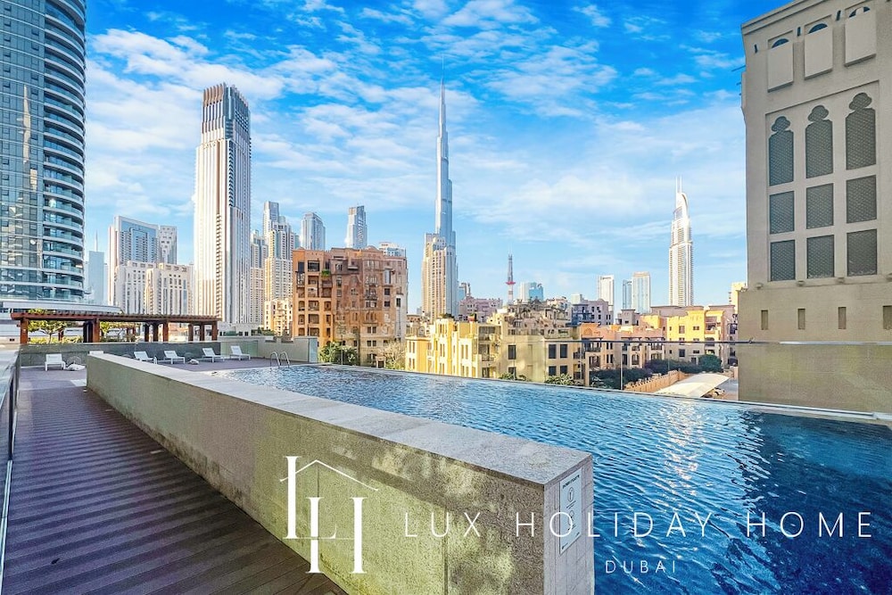 LUX  Executive Burj Khalifa View Suite