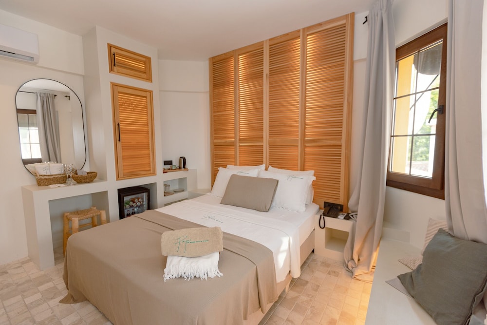 Panjur Otel Söğüt Köyü - Image 36