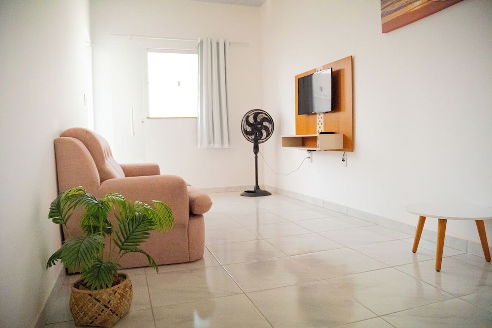 Casa Pet Friendly c Churrasqueira e Terra o