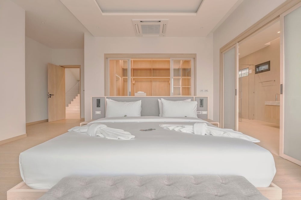 The Salin Seaview Villas