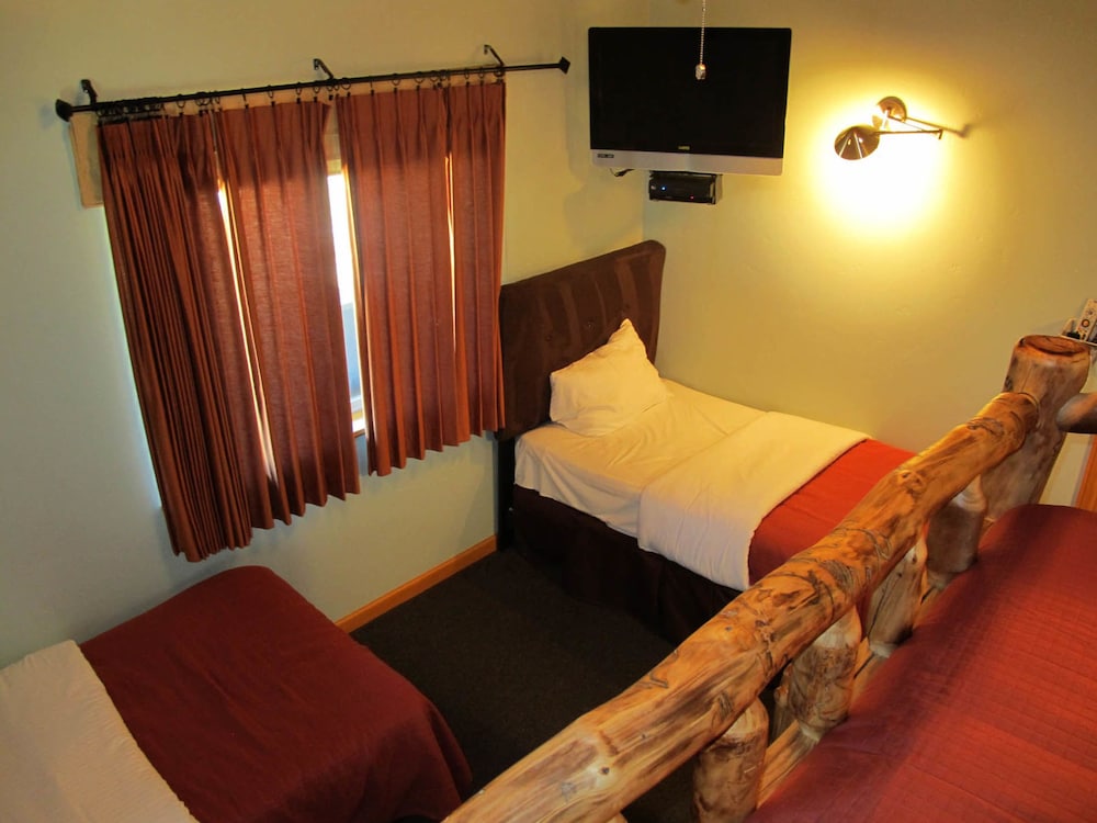 Convict Lake Resort