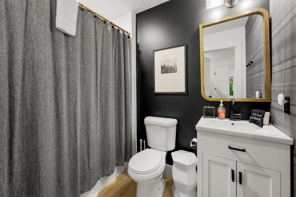 Firefly Mountain Suites Sleeps 36 Indoor Pool, Hot Tub, Game Room, Playground