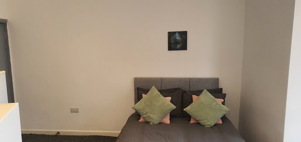 Luxury 2 Bedroom Apartment
