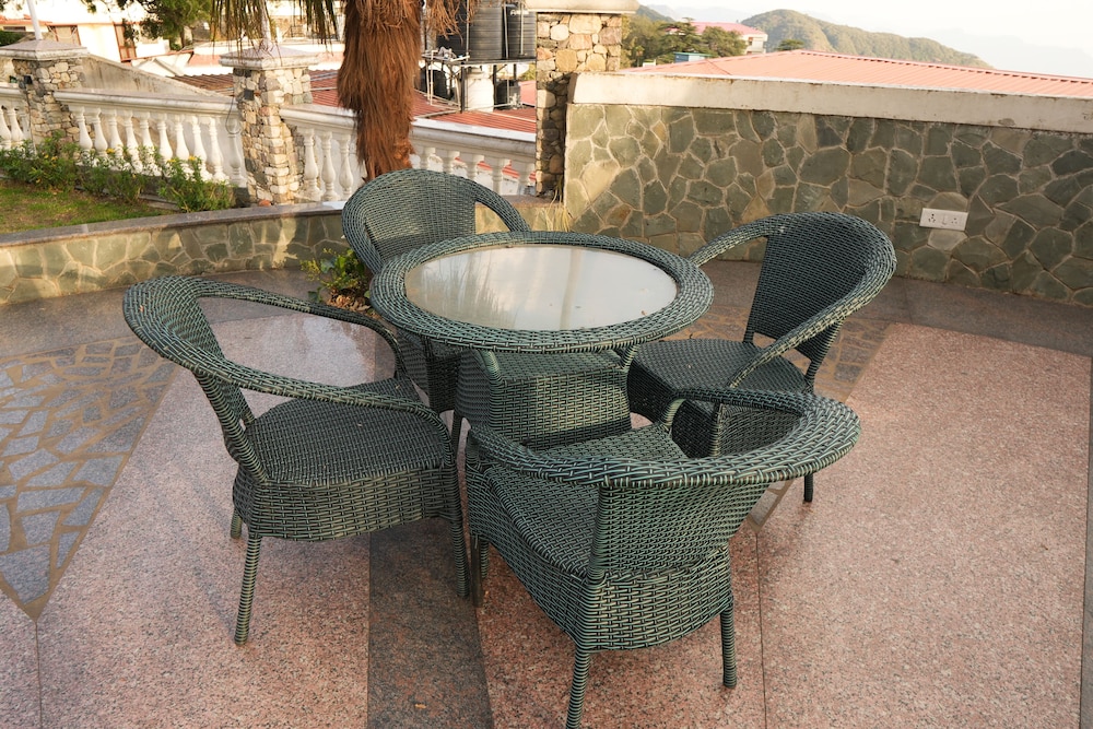 Bliss & Co Manor Mussoorie