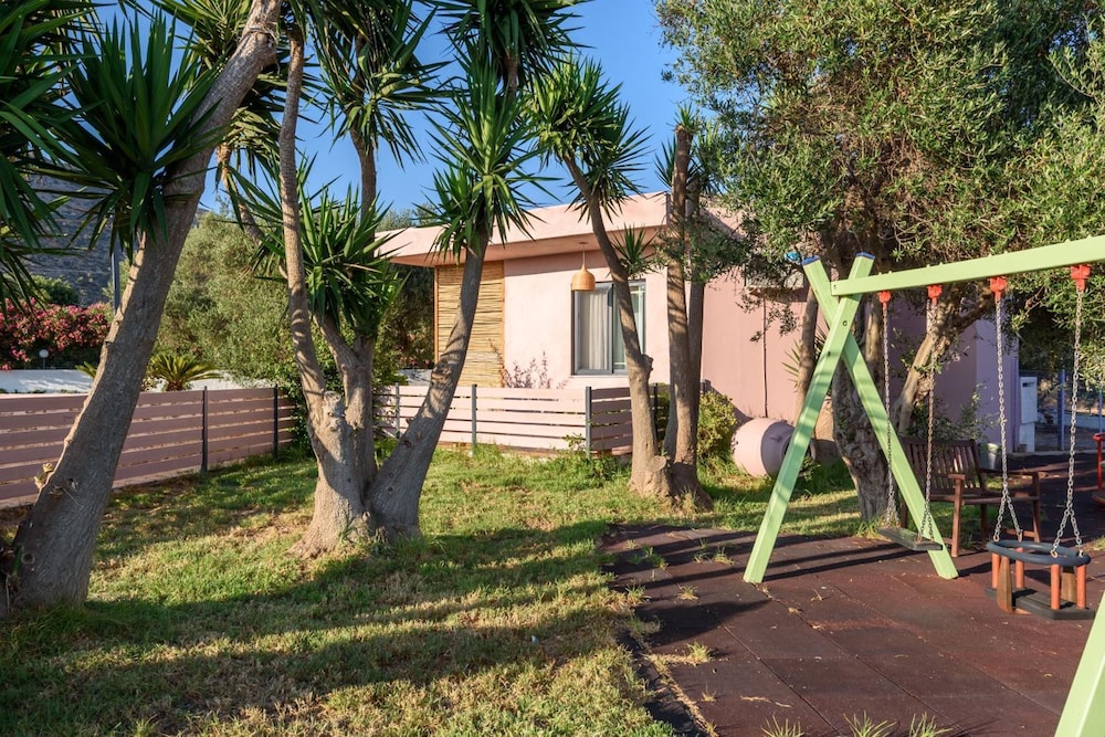 Paradisio Baby and Kinder Hotel