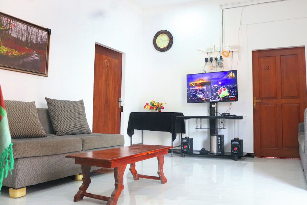 Unaway Holiday Home