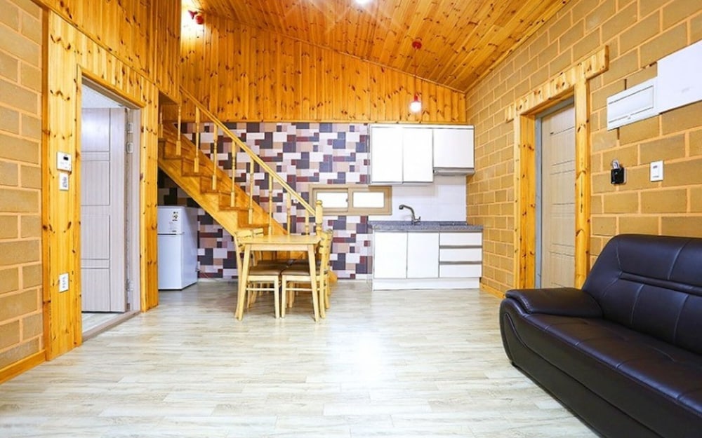 Goseong Sanmaru Pension view 3