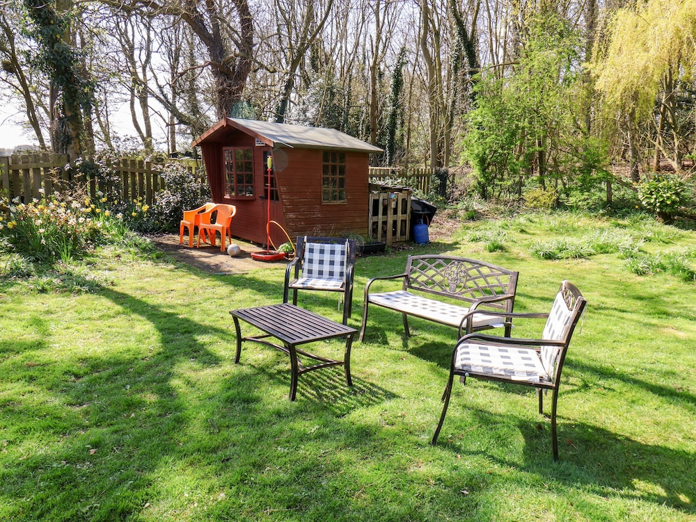 Twitchers' Den