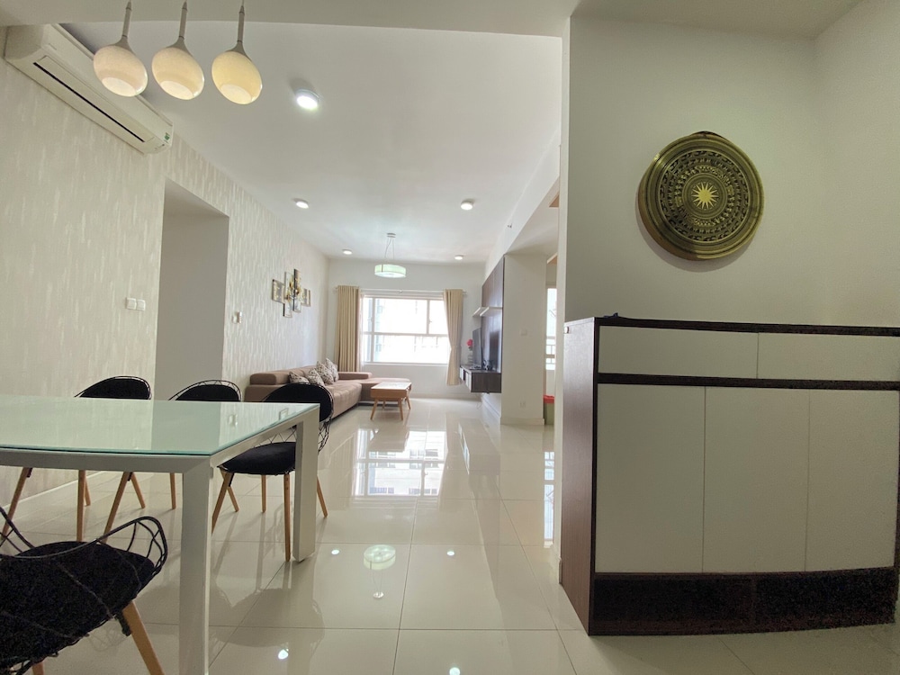 Jenny's Home in Sunrise City Building W3