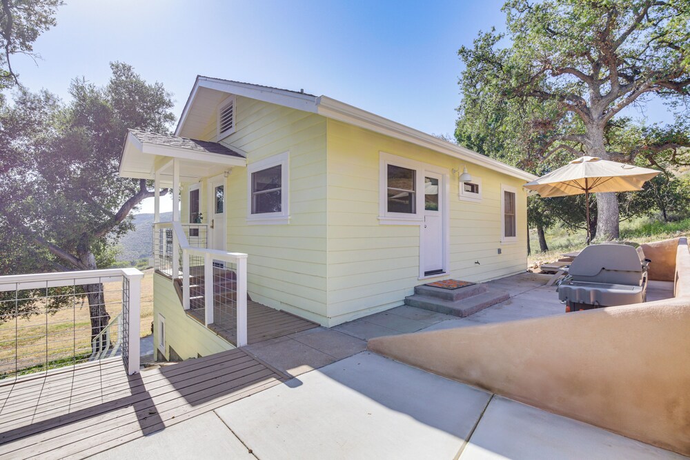 320 Acres: Farmhouse in East County San Diego
