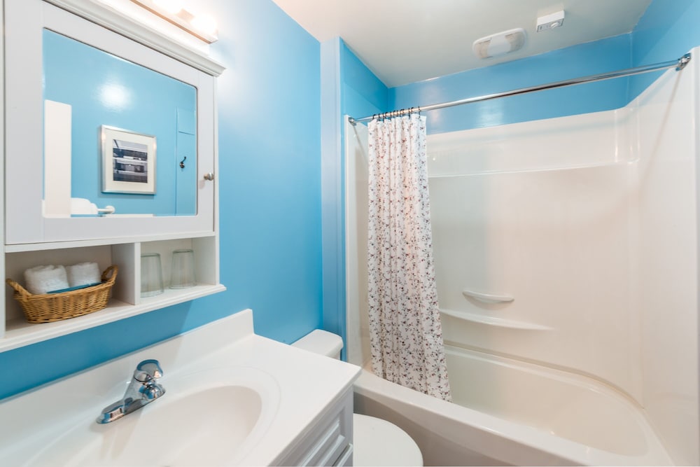 Ocean Island Garden Suites