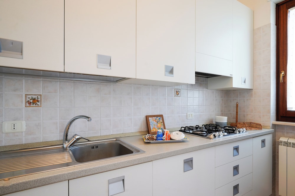 Appartamento a Torre Canne con balcone