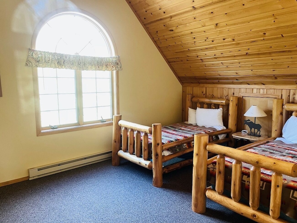 Drummond Island Resort