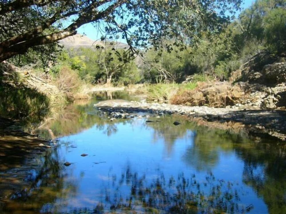 Tsauchab River Lodge