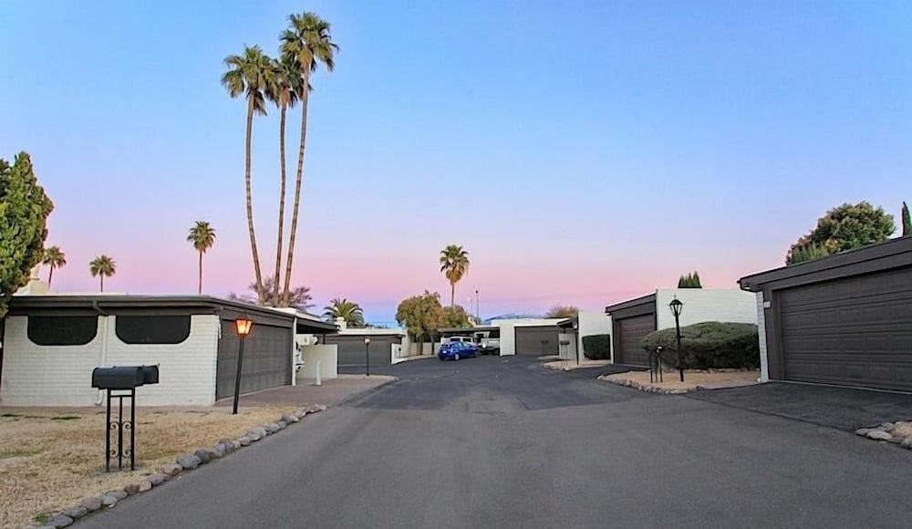 La Vida Local By Signature Vacation Rentals