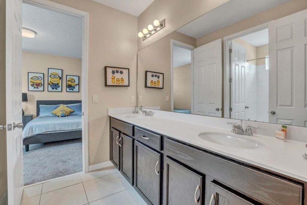 1513nassau 5 Bedroom Villa