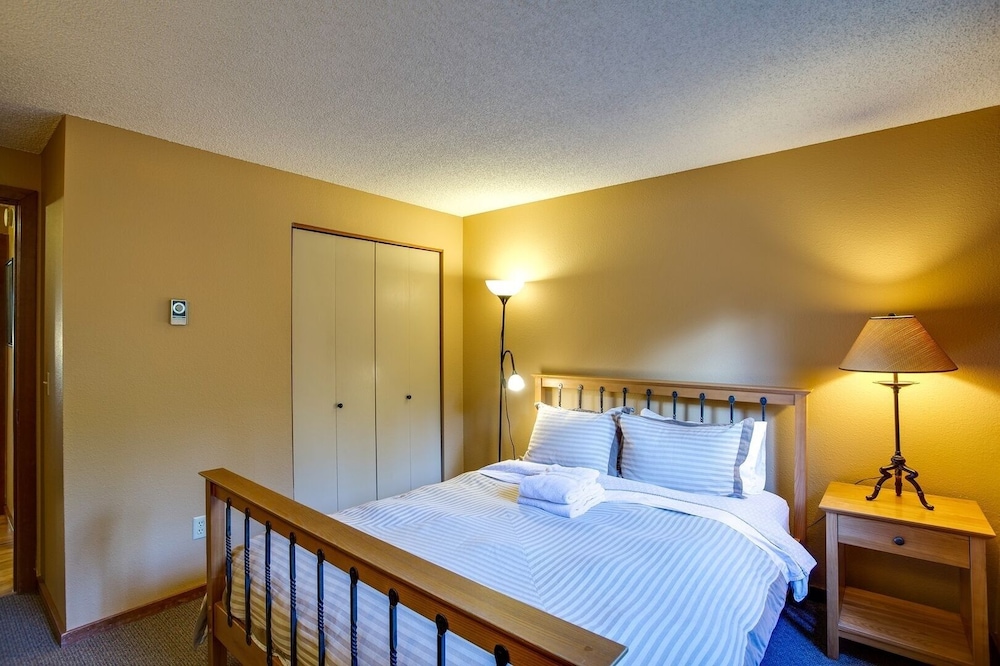 Glacier Mt Baker Lodging