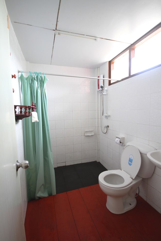 Baan Bua Homestay - Hostel
