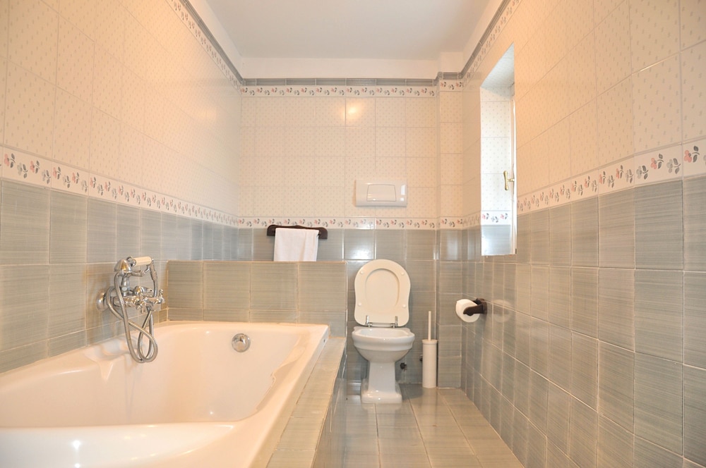 Villa Montecasciano - 8 Sleeps Private Garden