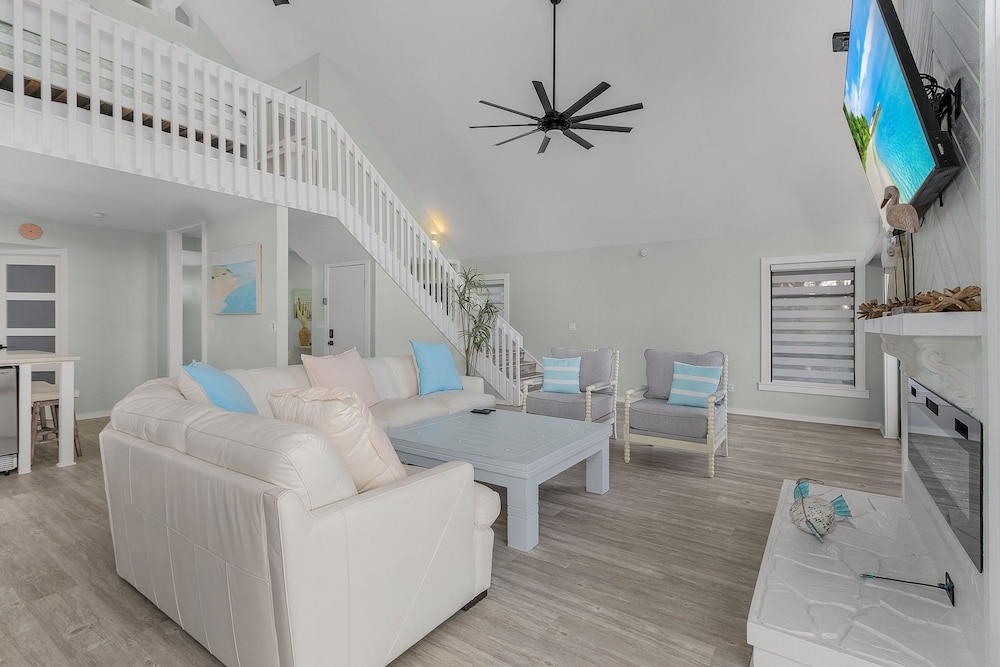 245 Nature View Manor 4 Bedroom Home