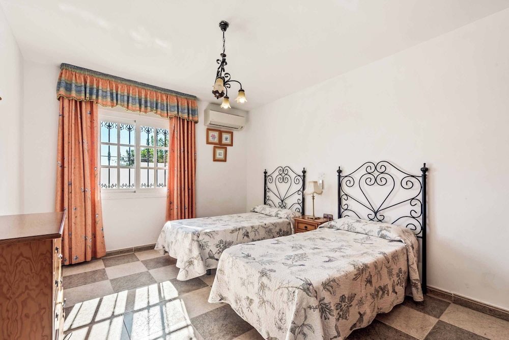 Villa Maria Isabel