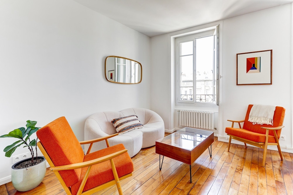 Montmartre 2BR - Moulin Rouge
