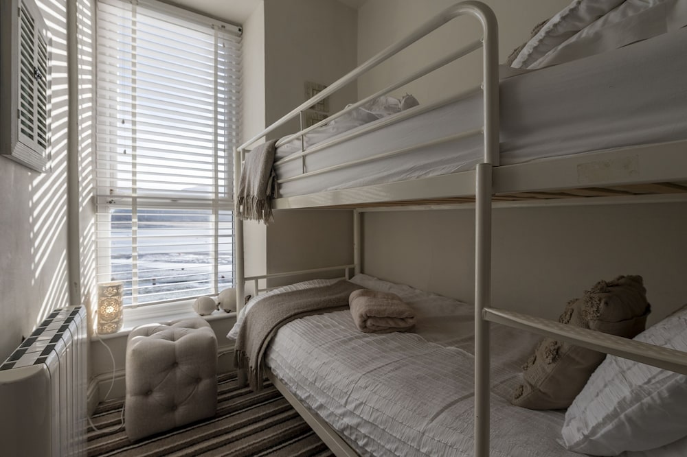 Harbour View - Flat 2