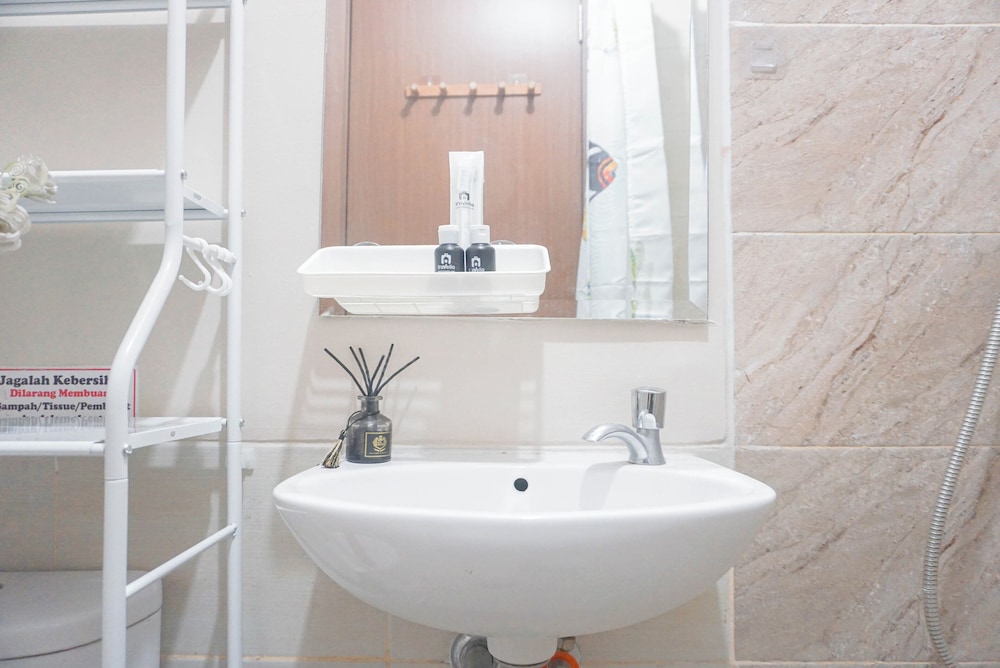 Homey Studio At Transpark Juanda Bekasi Timur Apartment